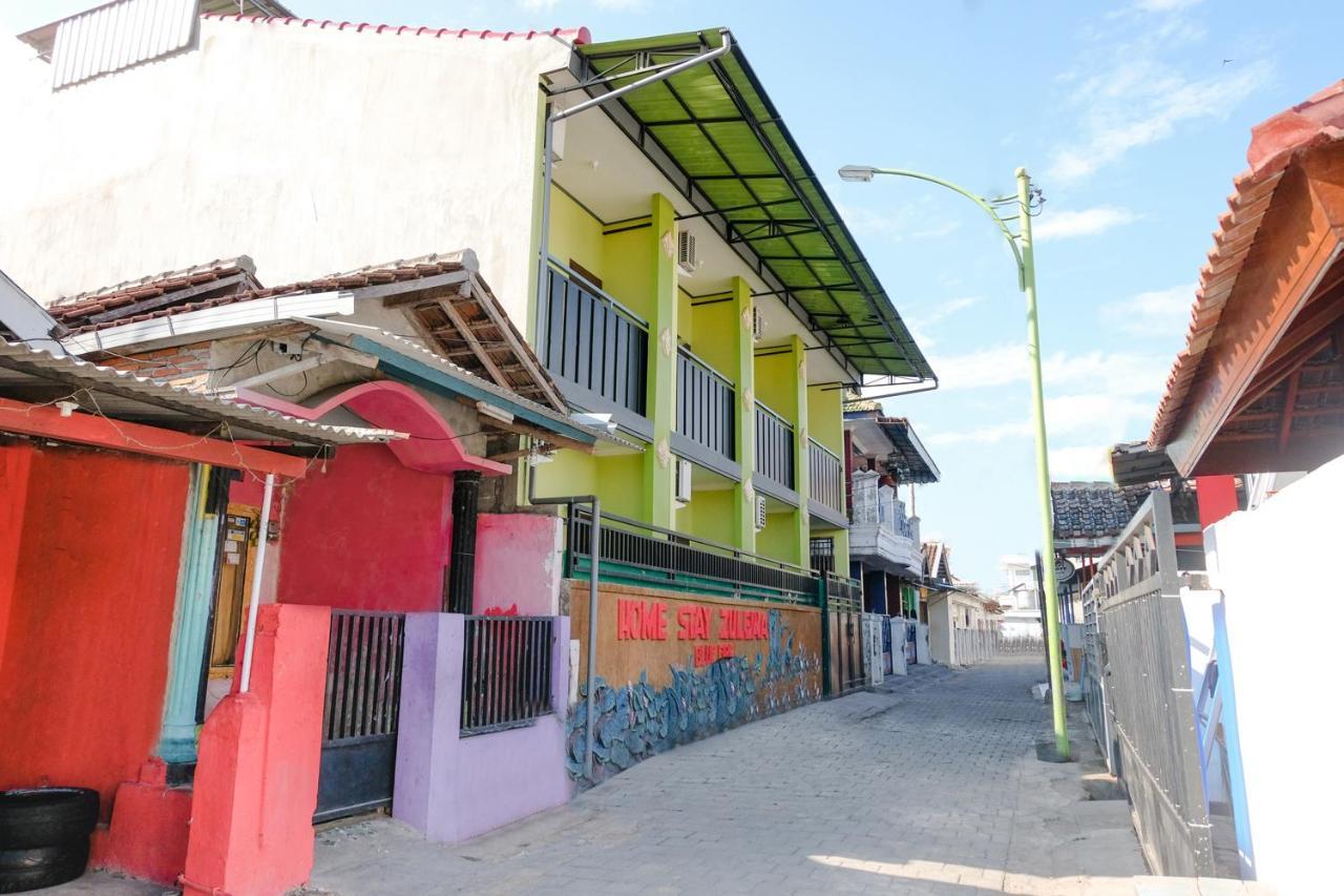 Zulfina Homestay Syariah Mitra Reddoorz Banyuwangi  Exterior foto